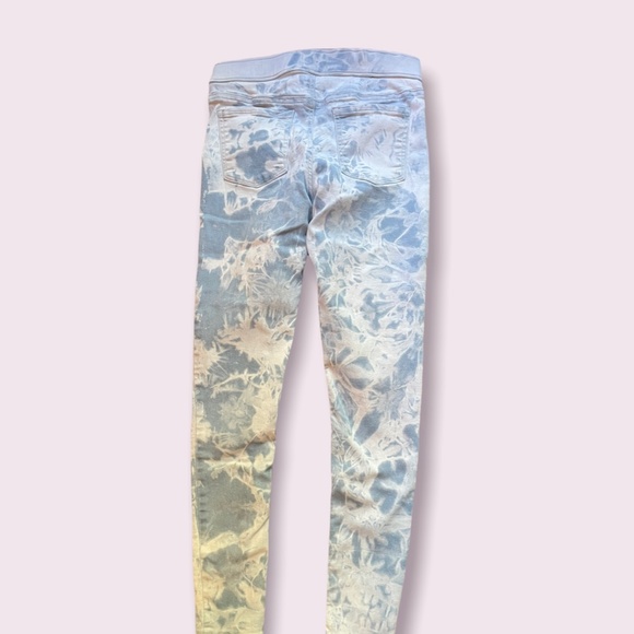 Bundle of 2 SO Girls Pull on Blue Light Acid Wash & Dark washed Blue Jeggings - Picture 8 of 10